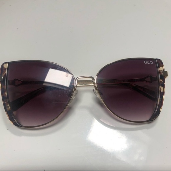 Quay Australia Glow Up sunglasses - Picture 1 of 6